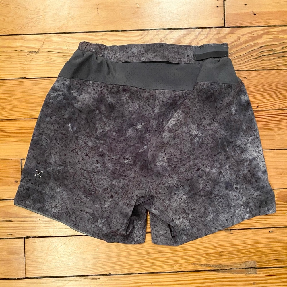 Lululemon - Surge Short 6” Liner - Marble - XS